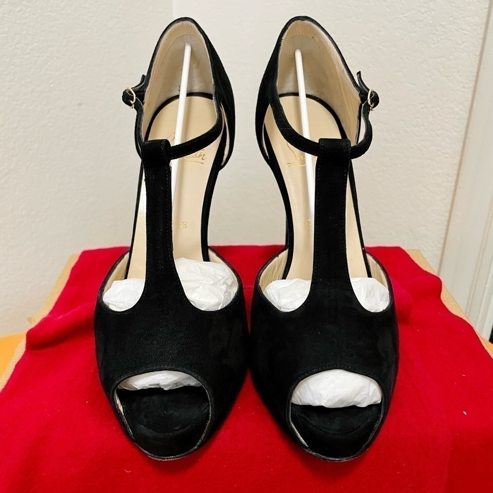Christian Louboutin, T-strap Veau velour peep toe platform pumps EU 38.5 120mm